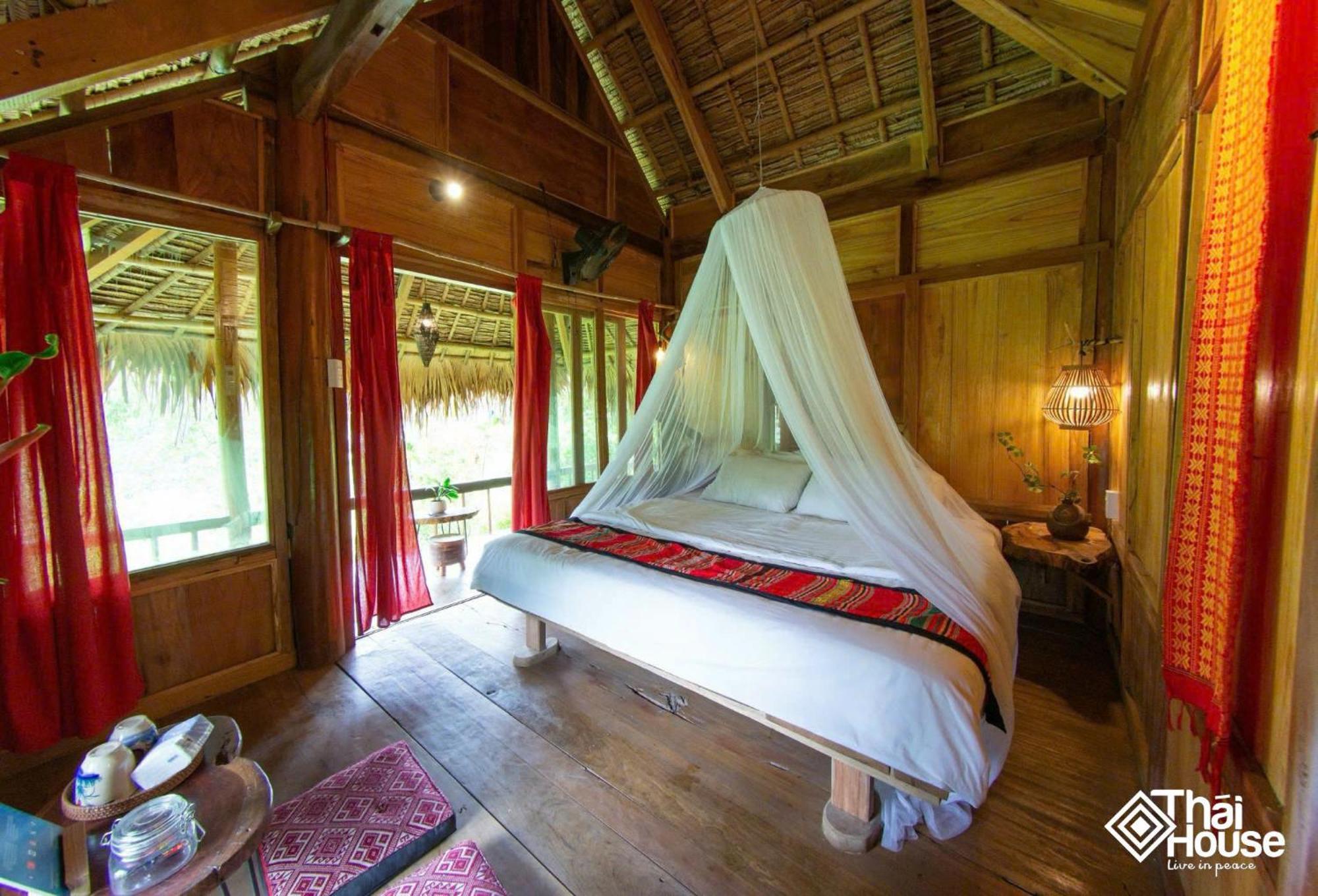 Thai House Pu Luong - Century Old Stilt House With Terrace Views Huong Ba Thuoc 외부 사진