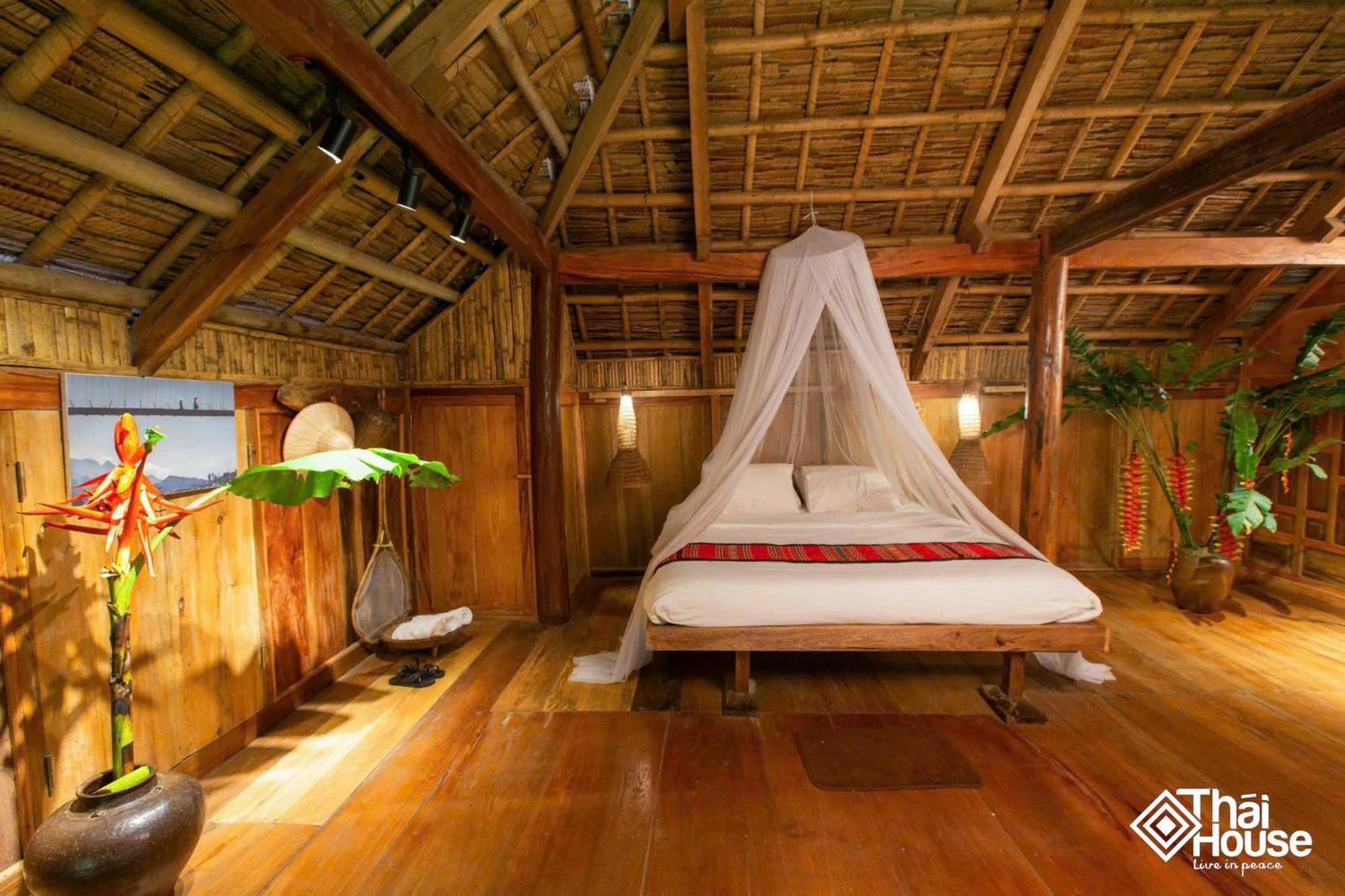 Thai House Pu Luong - Century Old Stilt House With Terrace Views Huong Ba Thuoc 외부 사진